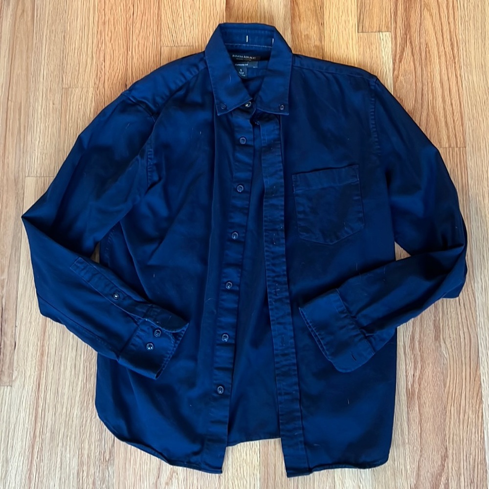 Banana Republic Organic Cotton Untucked Standard Fit- Navy Blue